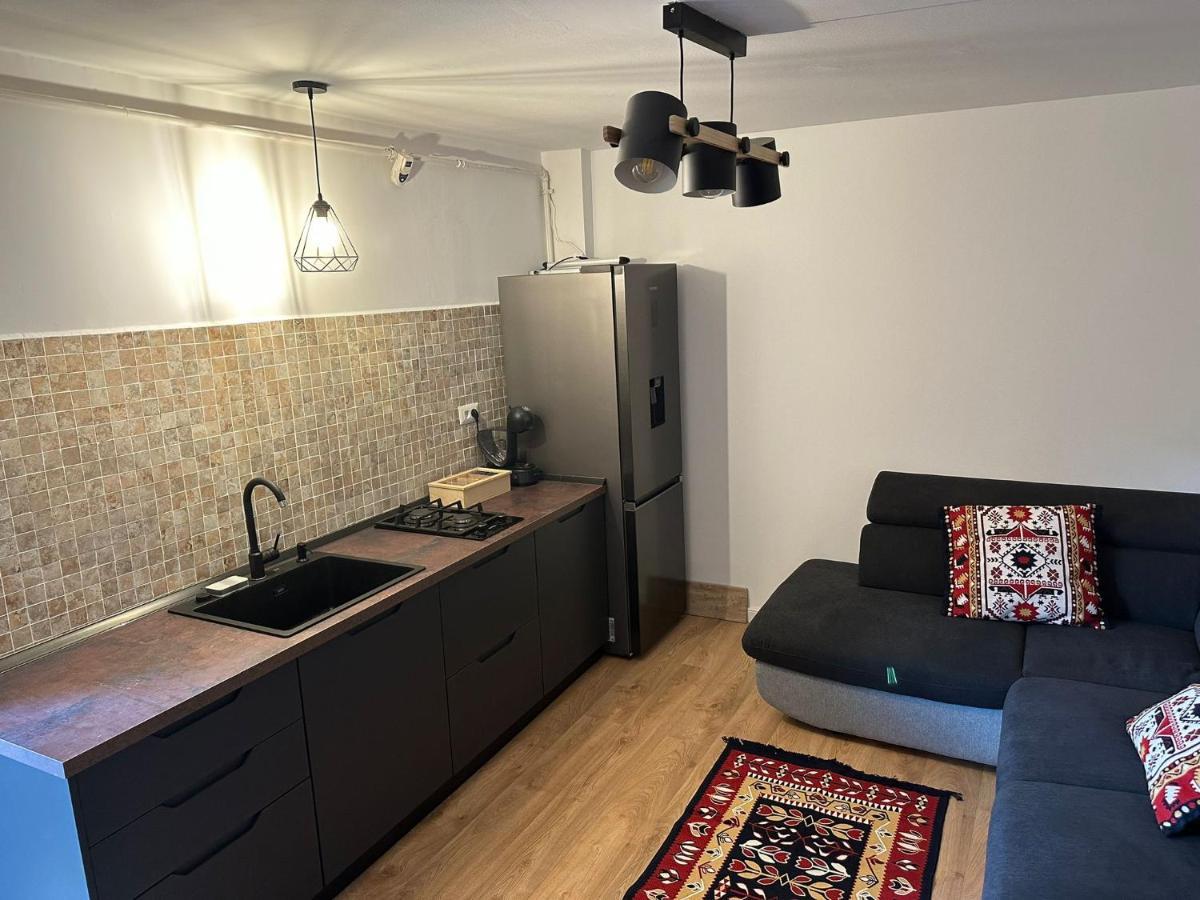 בוקרשט Tiny Traditional House מראה חיצוני תמונה