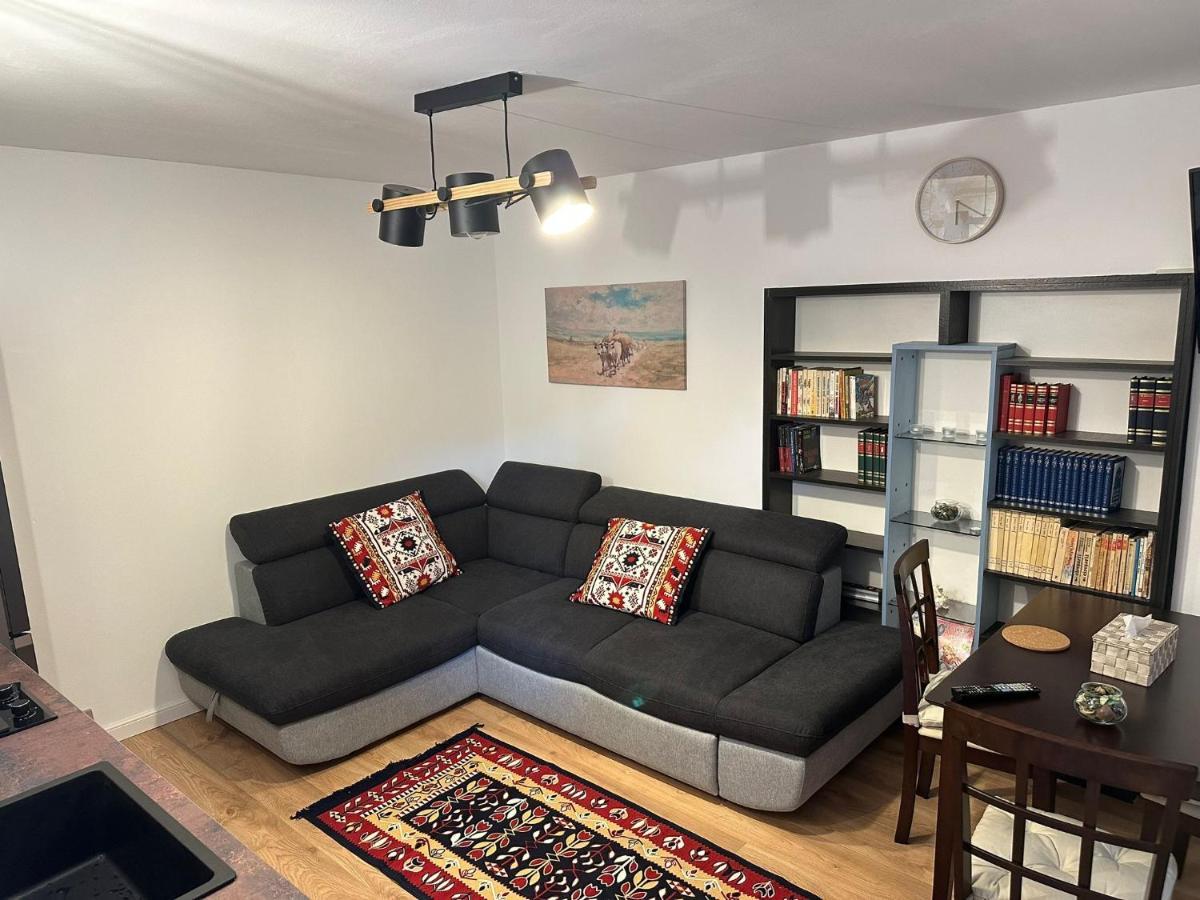 בוקרשט Tiny Traditional House מראה חיצוני תמונה